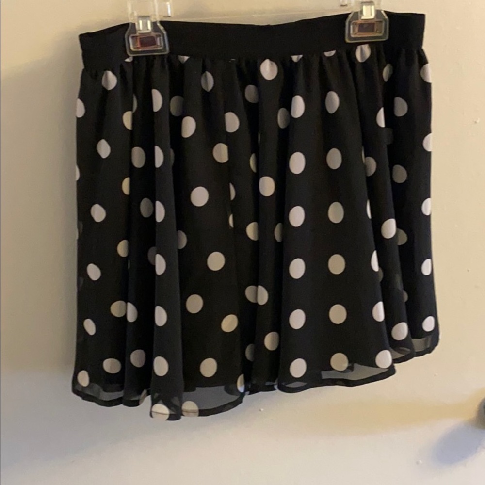 Ladies Guess skirt
